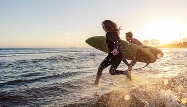 Wellen reiten? Das sind die 9 besten spanischen Strände zum Surfen
