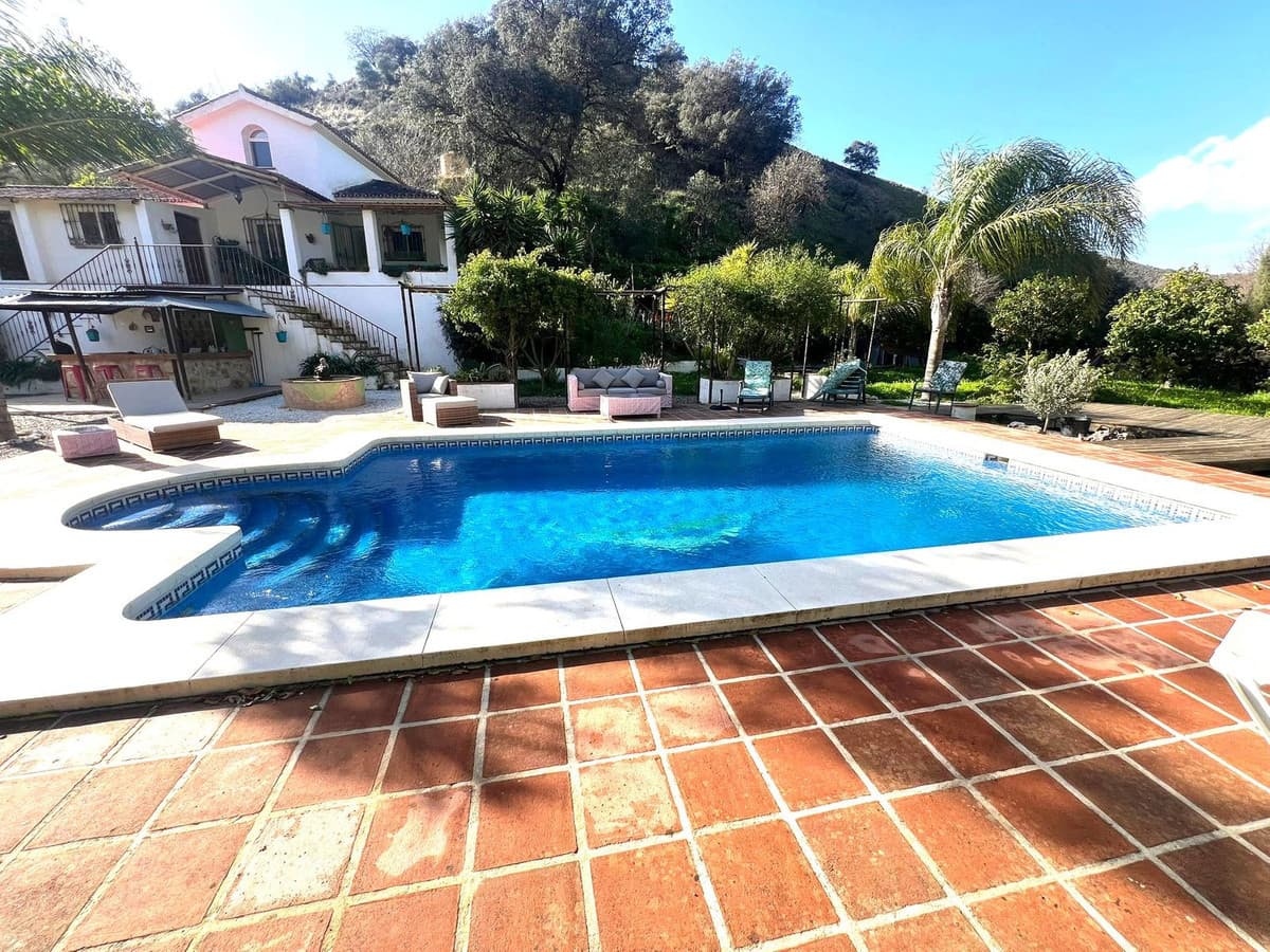 Finca in Coin – cover image