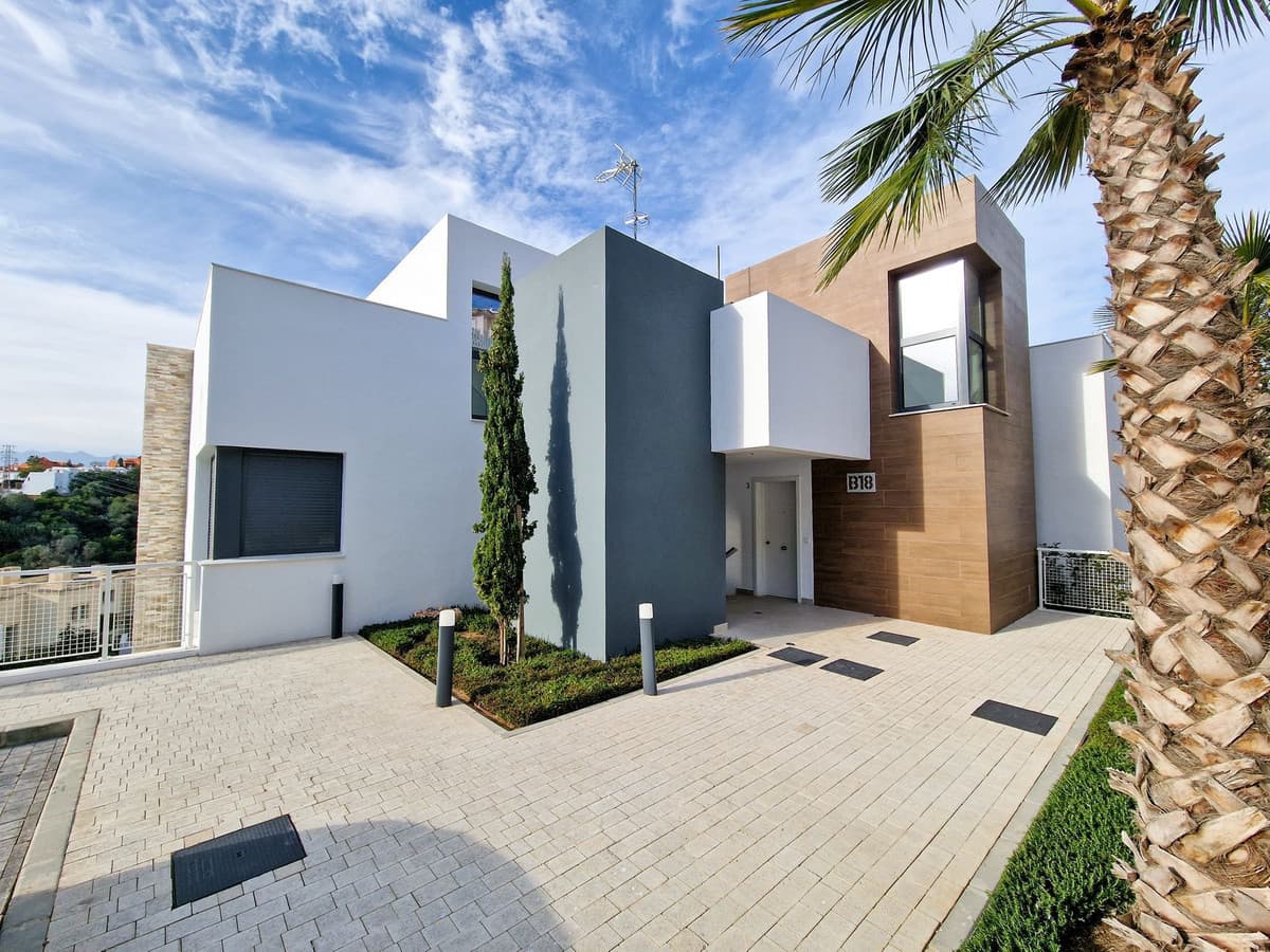 Ático Dúplex en Marbella East – imagen principal