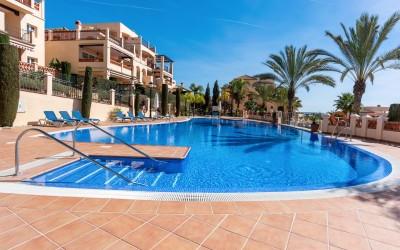 Right Casa Estate Agents Are Selling 879434 - Apartment For sale in Atalaya, Estepona, Málaga, Spain