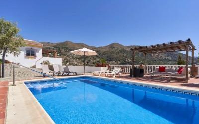 Right Casa Estate Agents Are Selling 878575 - Villa For sale in Cómpeta, Málaga, Spain