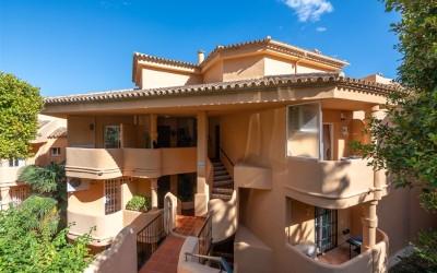 Right Casa Estate Agents Are Selling 878534 - Apartment For sale in Calahonda, Mijas, Málaga, Spain