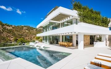 Right Casa Estate Agents Are Selling 879151 - Detached Villa For sale in Benahavís, Málaga, Spain