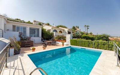 Right Casa Estate Agents Are Selling RCS7209 - Villa independiente For sale in Estepona, Málaga, Spain