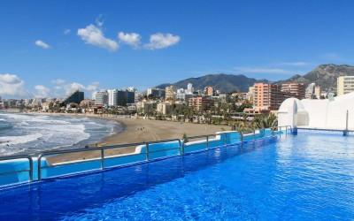 Right Casa Estate Agents Are Selling Wonderful beachfront 2 bedroom apartment in Benalmádena !! 