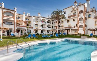 Right Casa Estate Agents Are Selling Two Bedroom Apartment For Sale In Calahonda - Rental Investment