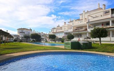 Right Casa Estate Agents Are Selling Charming one bedroom, southeast facing apartment in the gated community of Río Real, Marbella