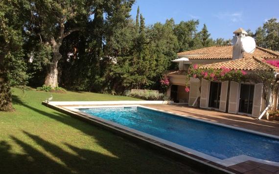 Right Casa Estate Agents Are Selling 827512 - Villa independiente en venta en Sotogrande Alto, San Roque, Cádiz, España