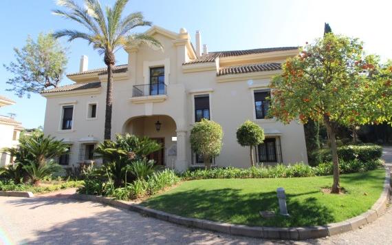 Right Casa Estate Agents Are Selling 829435 - Apartment For sale in Valgrande, San Roque, Cádiz, Spain