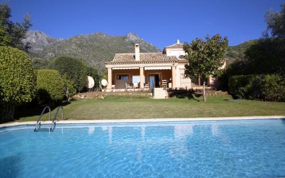 Right Casa Estate Agents Are Selling 558623 - Villa For rent in Cascada de Camoján, Marbella, Málaga, Spain