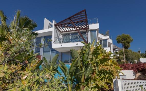 Right Casa Estate Agents Are Selling 742637 - Townhouse For rent in Sierra Blanca, Marbella, Málaga, Spain