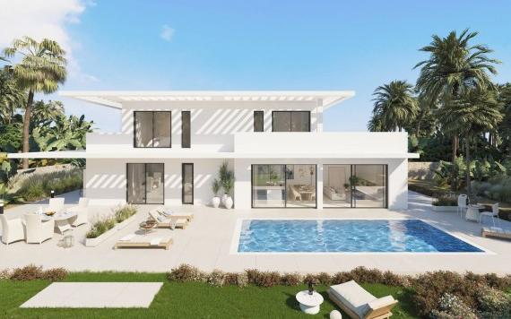 Right Casa Estate Agents Are Selling 867797 - Villa For sale in Estepona, Málaga, Spain