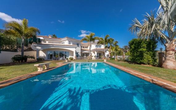Right Casa Estate Agents Are Selling 896034 - Villa For sale in La Capellanía, Benalmádena, Málaga, Spain