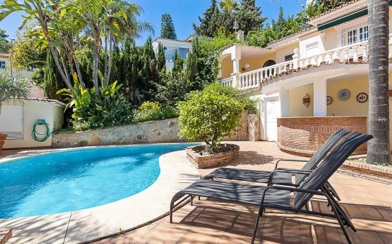 Right Casa Estate Agents Are Selling 904705 - Villa en venta en Nueva Andalucía, Marbella, Málaga, España