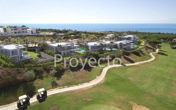 Right Casa Estate Agents Are Selling 806786 - Villa en venta en Cabopino, Marbella, Málaga, España