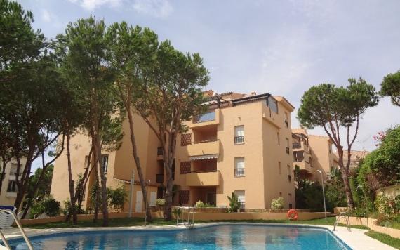 Right Casa Estate Agents Are Selling 743688 - Apartment en alquiler en Elviria Playa, Marbella, Málaga, España
