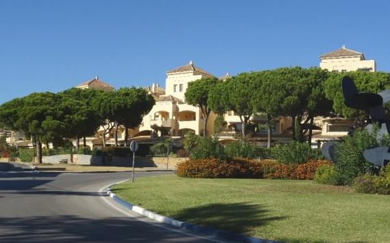 Right Casa Estate Agents Are Selling 802212 - Garden Apartment en alquiler en Elviria, Marbella, Málaga, España