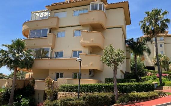 Right Casa Estate Agents Are Selling 860052 - Apartment en alquiler en Elviria, Marbella, Málaga, España
