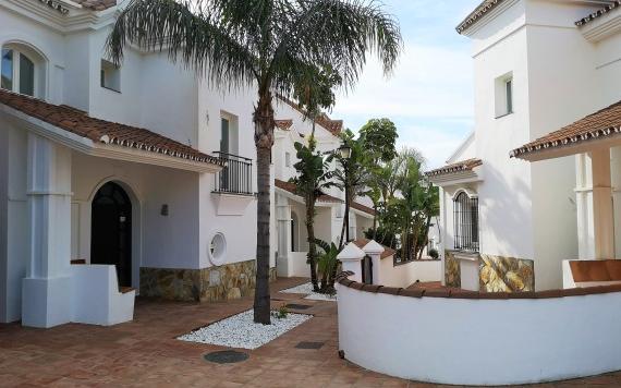 Right Casa Estate Agents Are Selling 842541 - Adosado en venta en Riviera del Sol, Mijas, Málaga, España