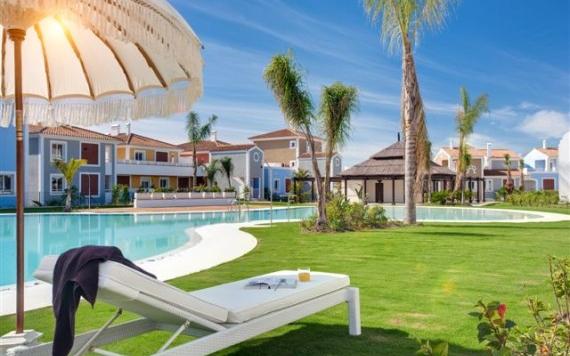 Right Casa Estate Agents Are Selling 882988 - Townhouse For sale in East Estepona, Estepona, Málaga, Spain