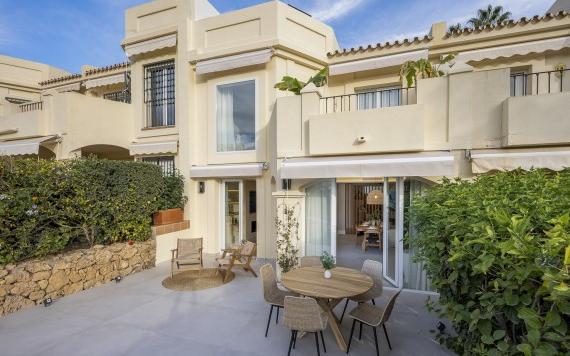 Right Casa Estate Agents Are Selling 848025 - Townhouse For sale in La Quinta Hills, Benahavís, Málaga, Spain