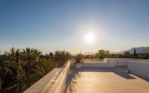 Right Casa Estate Agents Are Selling 904993 - Villa en venta en Elviria, Marbella, Málaga, España