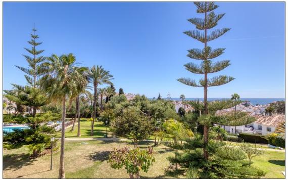 Right Casa Estate Agents Are Selling 850709 - Apartamento en venta en Puerto Banús, Marbella, Málaga, España