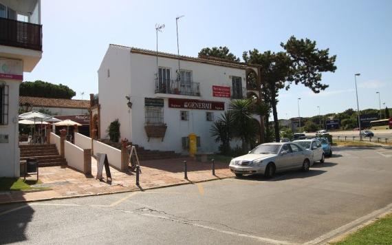 Right Casa Estate Agents Are Selling 834982 - Oficina en venta en Carib Playa, Marbella, Málaga, España
