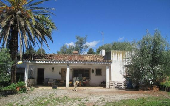 Right Casa Estate Agents Are Selling 903030 - Villa en venta en Estepona, Málaga, España