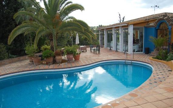 Right Casa Estate Agents Are Selling 529014 - Villa For sale in Istán, Málaga, Spain