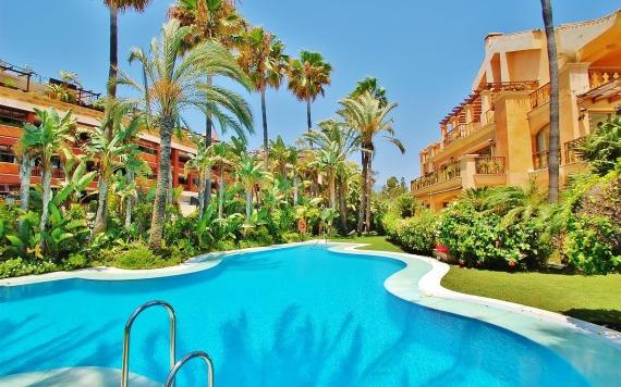 Right Casa Estate Agents Are Selling 708499 - Apartment For rent in Puerto Banús, Marbella, Málaga, Spain