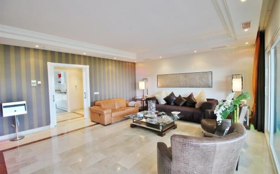 Right Casa Estate Agents Are Selling 780067 - Apartment For rent in Nueva Andalucía, Marbella, Málaga, Spain
