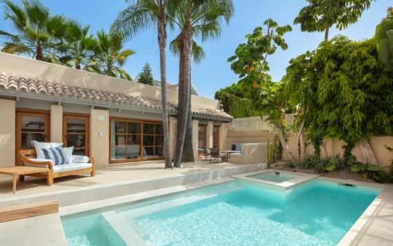 Right Casa Estate Agents Are Selling 835001 - Villa For sale in Golden Mile, Marbella, Málaga, Spain