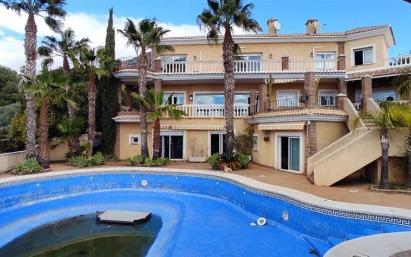 Right Casa Estate Agents Are Selling 827083 - Villa For sale in Carvajal, Benalmádena, Málaga, Spain