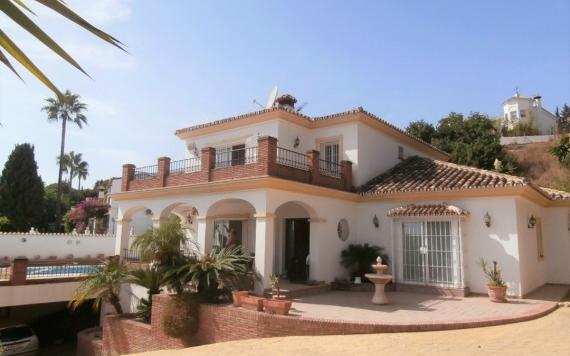 Right Casa Estate Agents Are Selling 842723 - Villa For sale in Mijas, Málaga, Spain