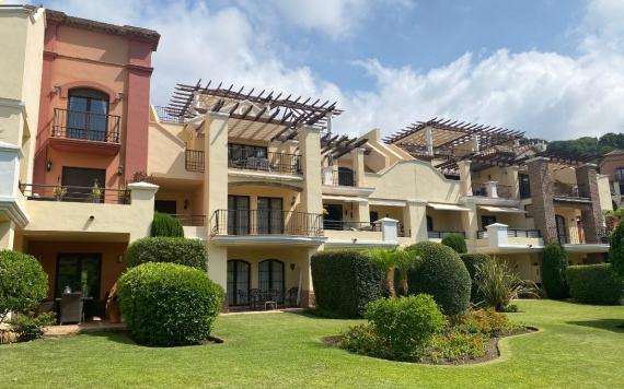 Right Casa Estate Agents Are Selling 850478 - Apartment For sale in Las Jacarandas, Estepona, Málaga, Spain
