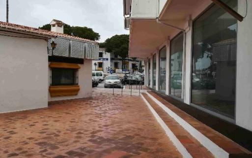 Right Casa Estate Agents Are Selling 848314 - Commercial For sale in Calahonda, Mijas, Málaga, Spain