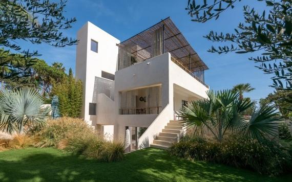 Right Casa Estate Agents Are Selling 851958 - Villa For sale in Marbesa, Marbella, Málaga, Spain
