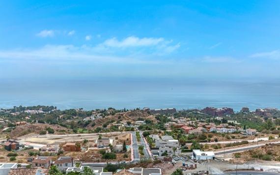 Right Casa Estate Agents Are Selling 902957 - Duplex Penthouse For sale in Benalmádena, Málaga, Spain