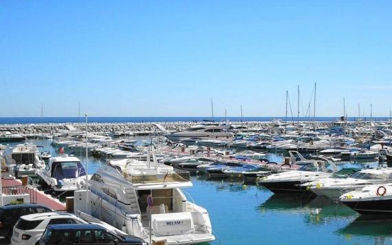 Right Casa Estate Agents Are Selling 656447 - Apartment en alquiler en The Port, Marbella, Málaga, España