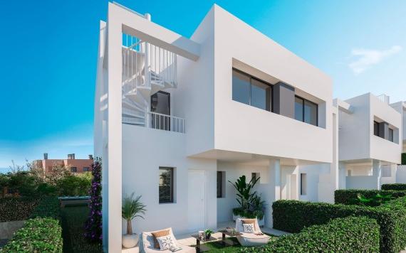 Right Casa Estate Agents Are Selling 832953 - Townhouse For sale in Bahia de las Rocas, Manilva, Málaga, Spain