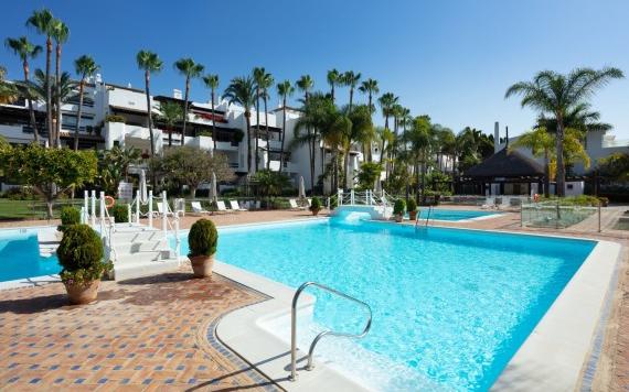 Right Casa Estate Agents Are Selling 833651 - Apartment For sale in Puerto Banús, Marbella, Málaga, Spain