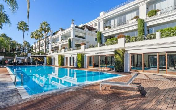 Right Casa Estate Agents Are Selling 850228 - Ground Floor For sale in Estepona, Málaga, Spain