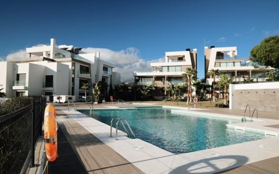 Right Casa Estate Agents Are Selling 808847 - Apartamento Ajardinado en venta en Cabopino, Marbella, Málaga, España