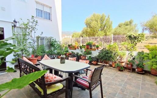 Right Casa Estate Agents Are Selling Estupendo apartamento de 4 habitaciones en Río Real, Marbella