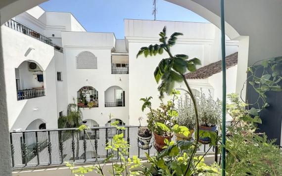 Right Casa Estate Agents Are Selling Spacious Middle Floor Apartment in the Heart of the Charming, White-Washed Village of Mijas 
