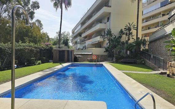 Right Casa Estate Agents Are Selling Excellent 2 bedroom ground floor apartment in Calahonda
