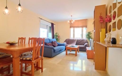 Right Casa Estate Agents Are Selling Encantador apartamento de 3 dormitorios en Mijas Costa