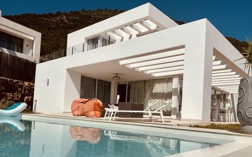 Right Casa Estate Agents Are Selling Contemporary 4 bedroom villa in Mijas