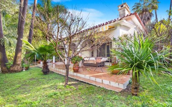 Right Casa Estate Agents Are Selling Amazing two bedroom villa in Golden Mile
